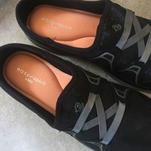 easy spirit e360 giddie mule